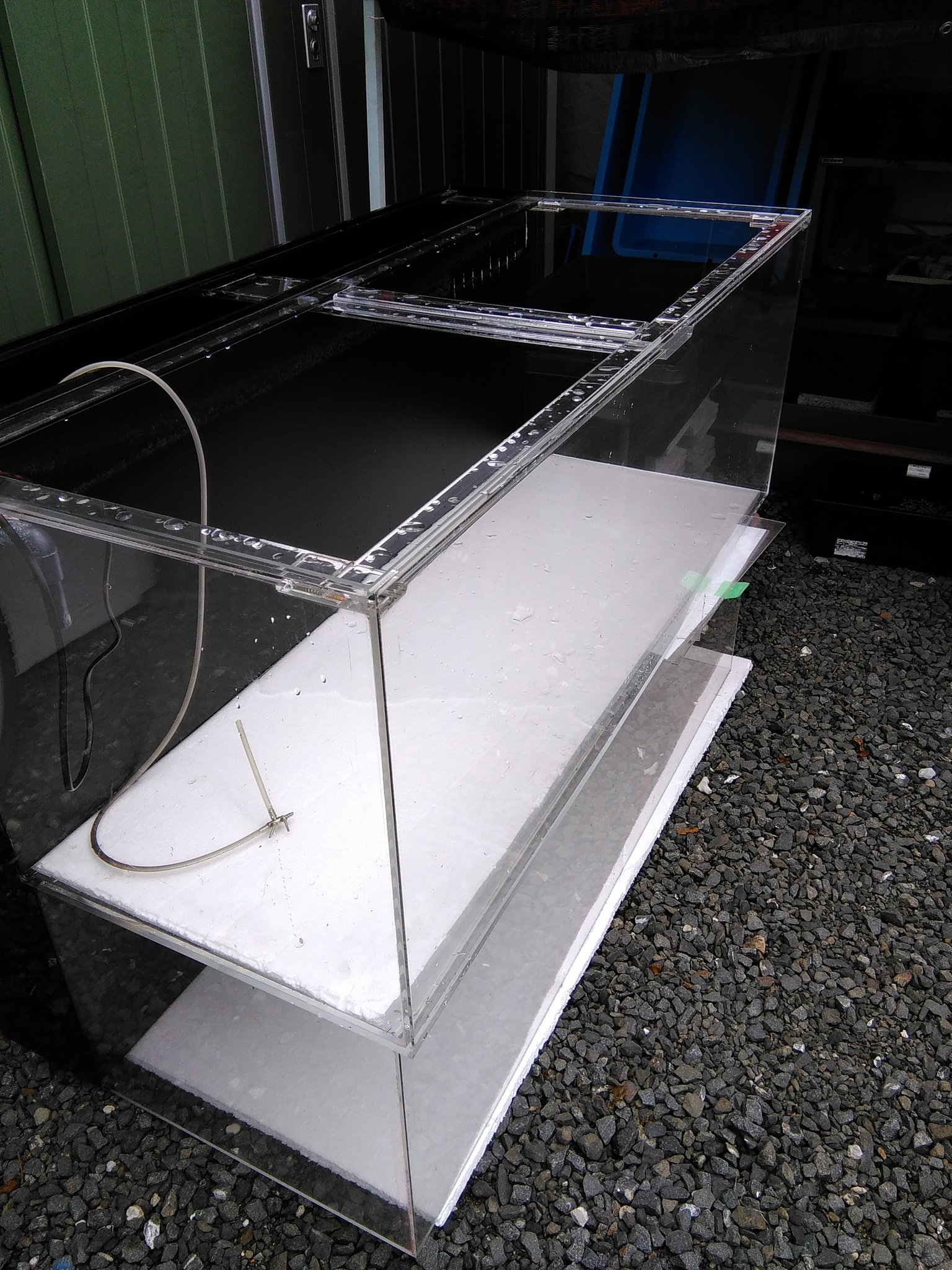 熱帯魚店アクアソルティー Twitterissa 1cm中古アクリル水槽入荷しています 背面ろ過ポンプ付き 10 450 450 サーモ付ヒーター無料で付けますよ 価格はmailで Aquasalty Gmail Com 中古アクリル水槽 中古水槽 T Co Wpdmzzjzhn Twitter