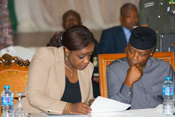 BusinessDayNg's tweet photo. FG indicates plans to slow down borrowing as #debtprofile balloons https://t.co/nPwas5a0PG https://t.co/VAnBbROPnZ
