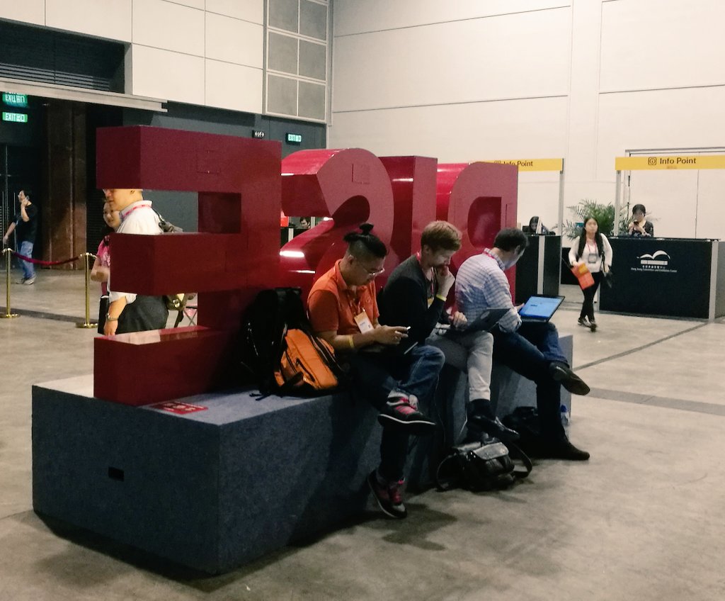 Techies in the wild, spotted <a href="/RISEConfHQ/">RISE</a> 😁  #riseconf