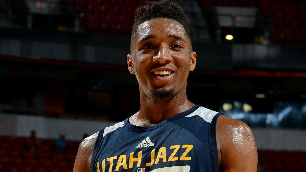 NBAcom's tweet photo. 37 points. 8 steals.

@utahjazz rookie @spidadmitchell turning heads: https://t.co/RDEKMUMjAw (via @AschNBA) #NBASummer https://t.co/izVz5dQuB7