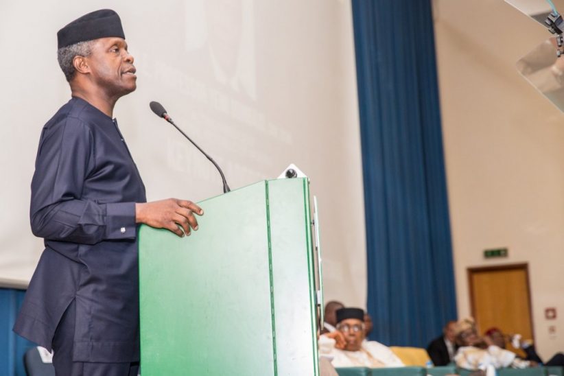 Omojuwa's tweet photo. Osinbajo To Brief Nigerians On Meeting With Buhari Soon – Laolu Akande https://t.co/1jdtcYaAEd https://t.co/un9q5Rrm2Y