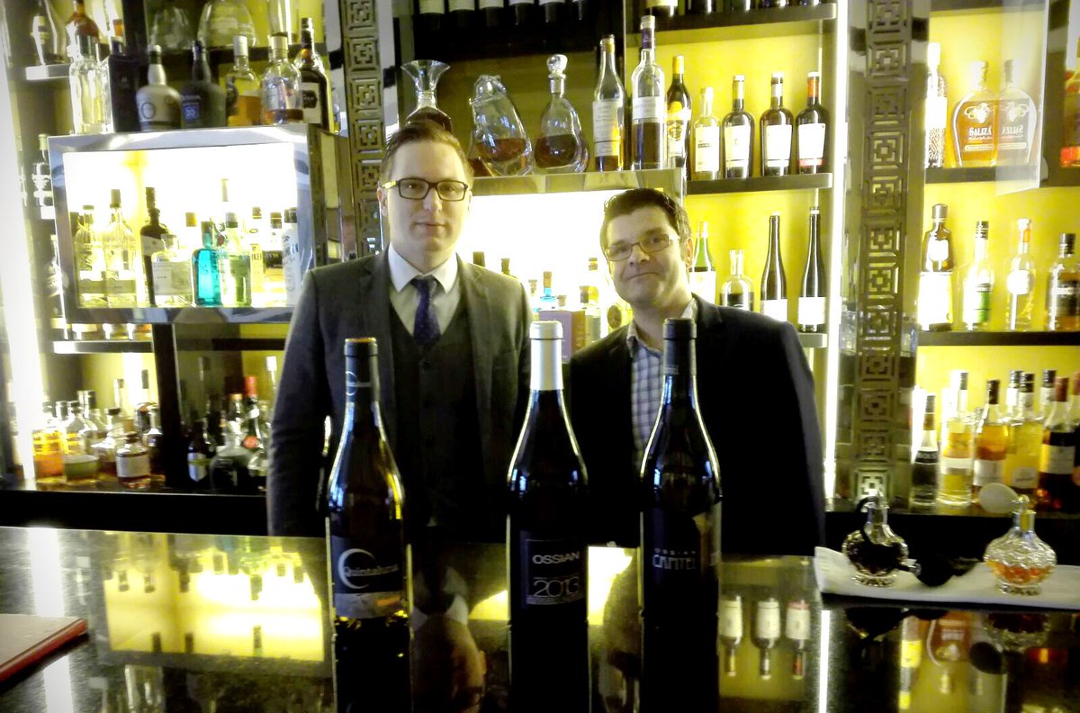 OssianVinos's tweet photo. It's a real pleasure to find our Ossian's at @SevenParkPlace presented by his spanish sommelier Gonzalo Rodríguez https://t.co/mHnFCJlOih