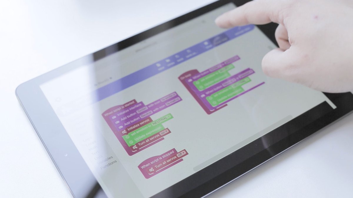 Build your own social robot-friend with our open platform &amp; let your fantasy run wild! #create #connect #learn #play buff.ly/2tdepf1