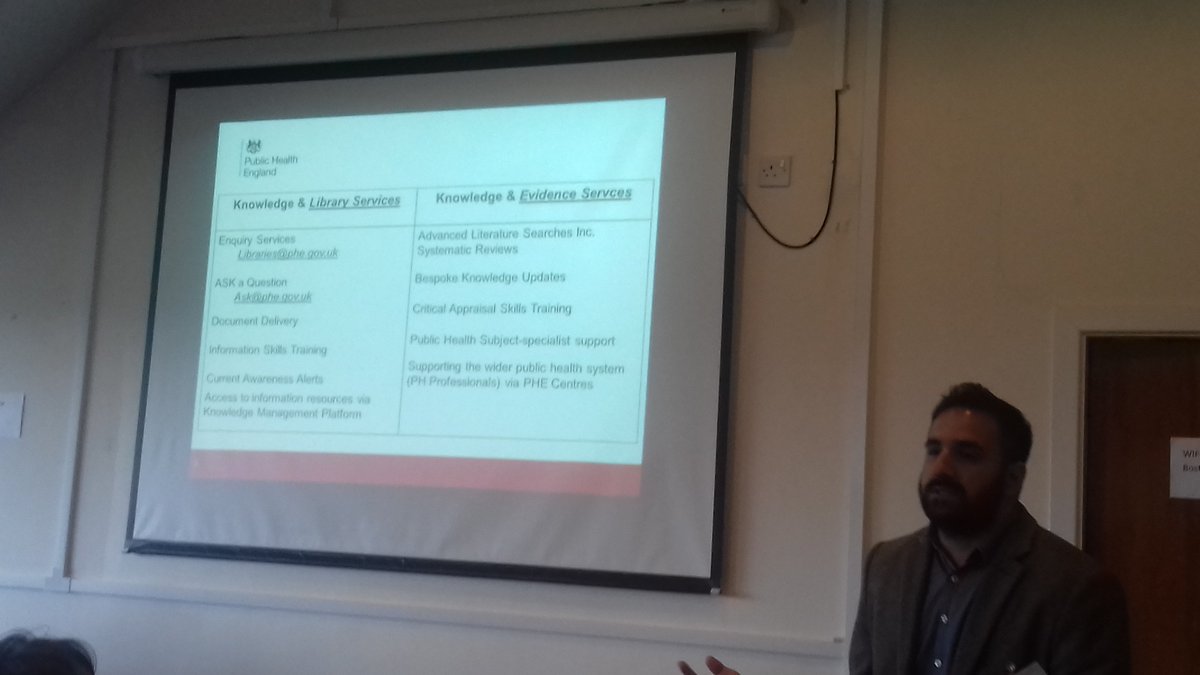 Mo Hussain talks about how the PHE Library Service supports collaboration btw the public health community & NHS libraries #mehln2017 #HEELKS