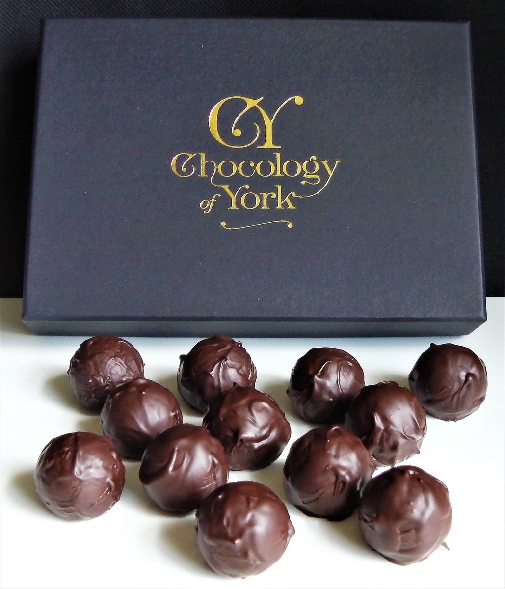 Cuban (70% Dark Chocolate) Dairy Free Truffles
Intense cocoa flavour with pepper &amp; tobacco notes 😋
#vegan #DairyFree #nomnomnom