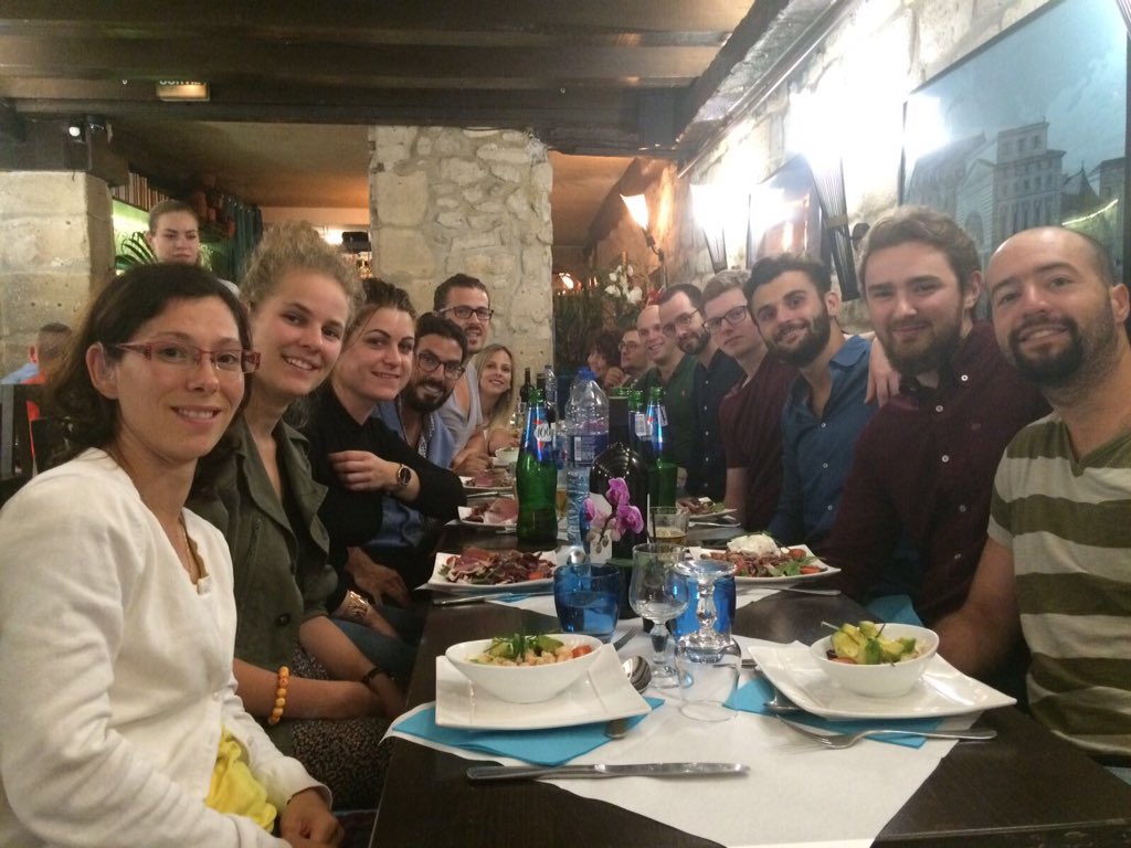 Merci à tous pour cette bonne ambiance au bistrot pour fêter la saison écoulée :)
Rendez-vous en septembre !