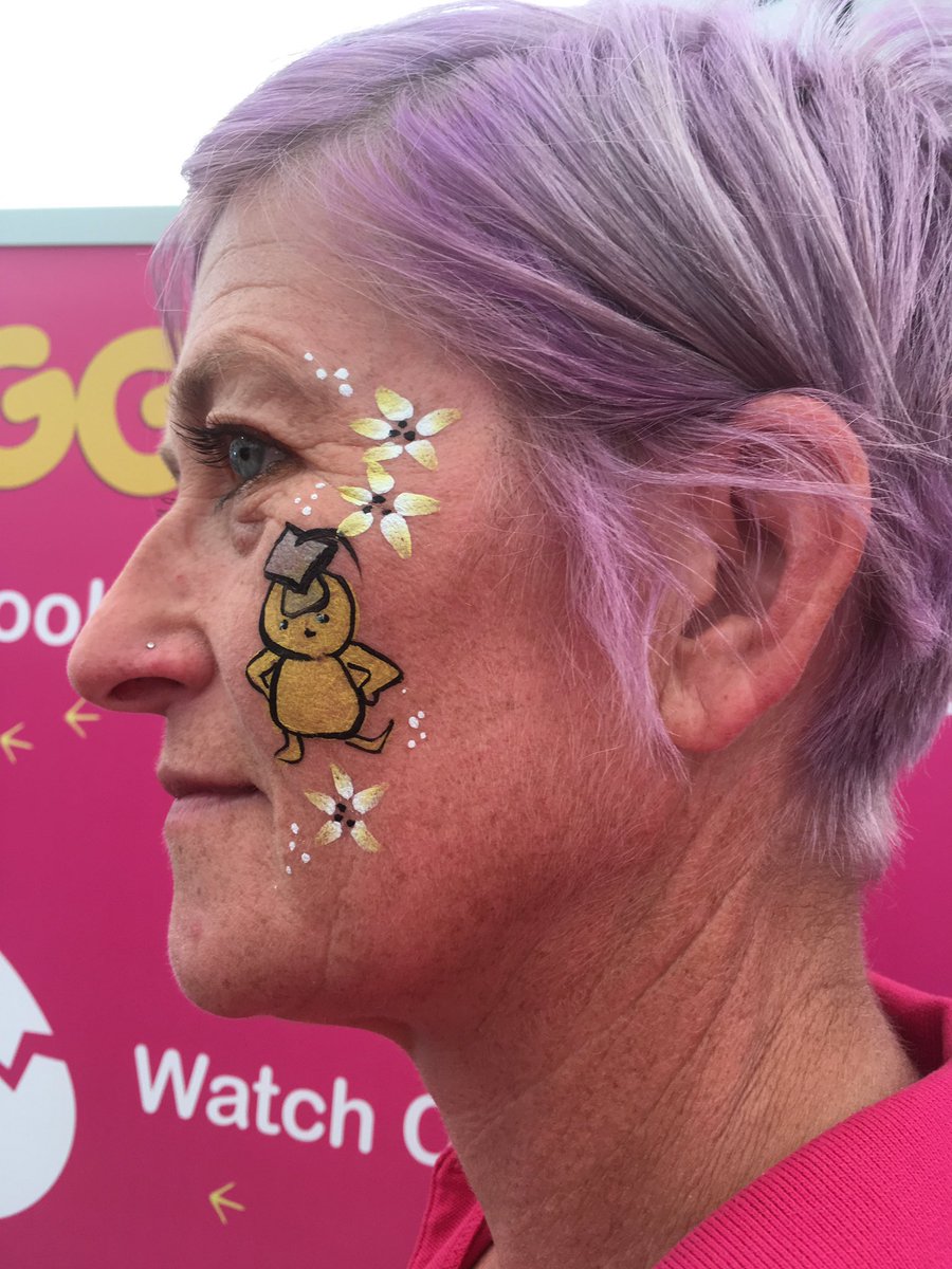 EggucationDebs's tweet photo. @BeauFacepaint did a great job with @EggucationDebs face paint in the #DiscoveryZone @greatyorkshow today! https://t.co/wJGGSzVc7V