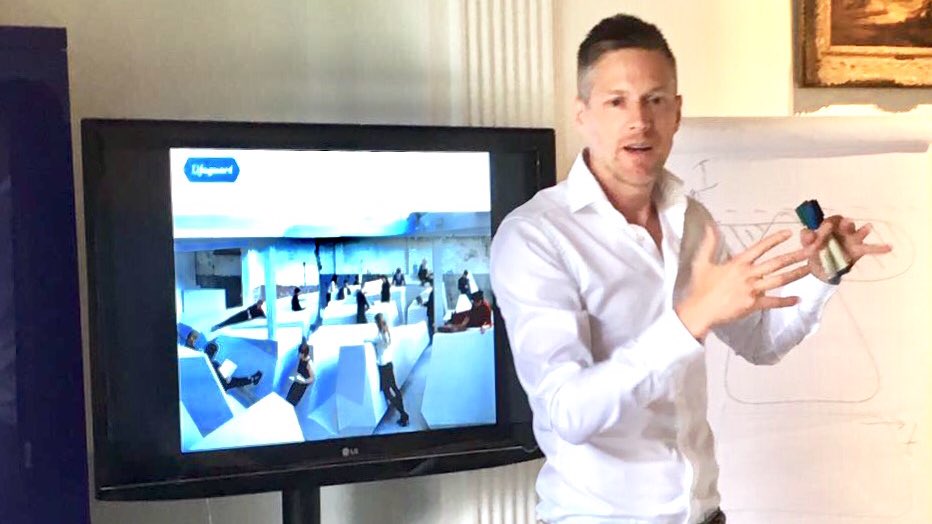 Werkgevers beseffen dat je medewerkers soms moet ondersteuningen in het bewaken van de juiste #WorkLifeBalance <a href="/LifeguardNL/">Lifeguard</a> <a href="/SASsoftware/">SAS Software</a>