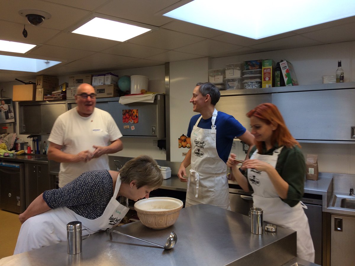 #WednesdayWisdom : THE #breadmaking experience &amp; only paying £99! Fun, informative, hands-on. Now that's smart! learningloaf.com