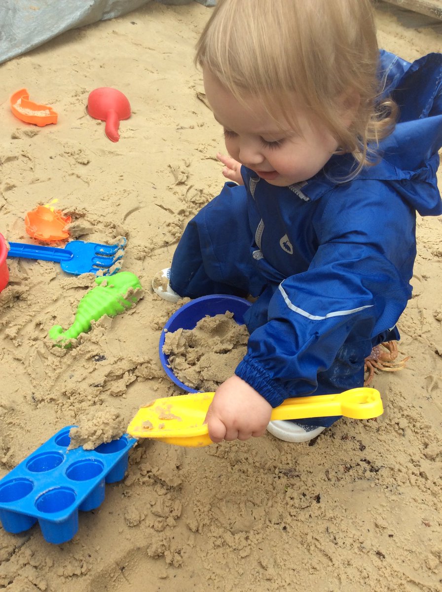 snapgrosvenor's tweet photo. Today babies visited the pre-school garden, playing in their sand pit. Building sand castles is so much fun! #sandcastles #fun #messybabies https://t.co/tGIBeHlUBp