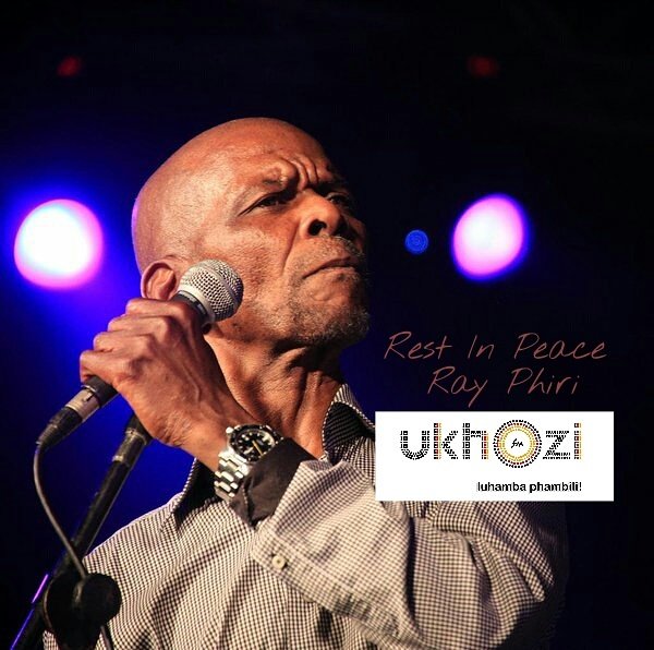 ukhozi_fm's tweet image. Ziyohamba izinsizwa kuyosala Izibongo. Lala ngokuthula Chikapa #RIPRayPhiri
