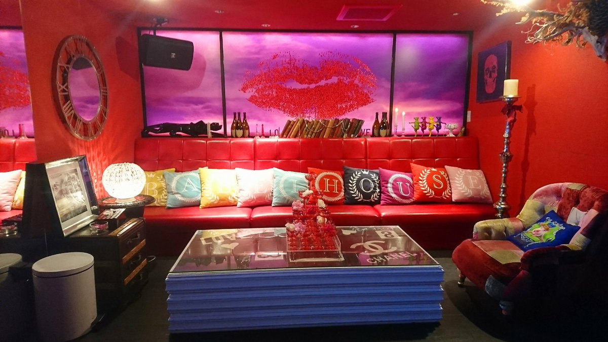 バベルハウス Hashtag V Twitter