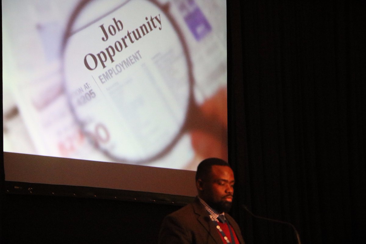 environmentza's tweet photo. The DEA's Thabo Magomola gives a presentation on the Circular Economy employment and SME development in Southern Africa. #AMWConference17 https://t.co/8pR5aPIDFb
