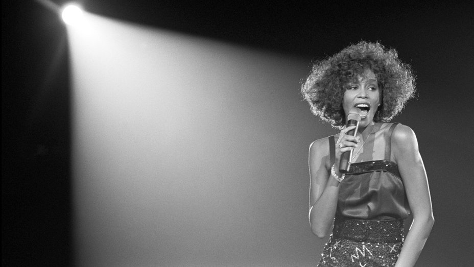 usheruHQ's tweet photo. See Nick Broomfield's raw portrait of Whitney Houston in Can I Be me, tonight @sugarclubdublin https://t.co/qtmNxJ1djb #FilmsofNote https://t.co/0hAqfFWYeD