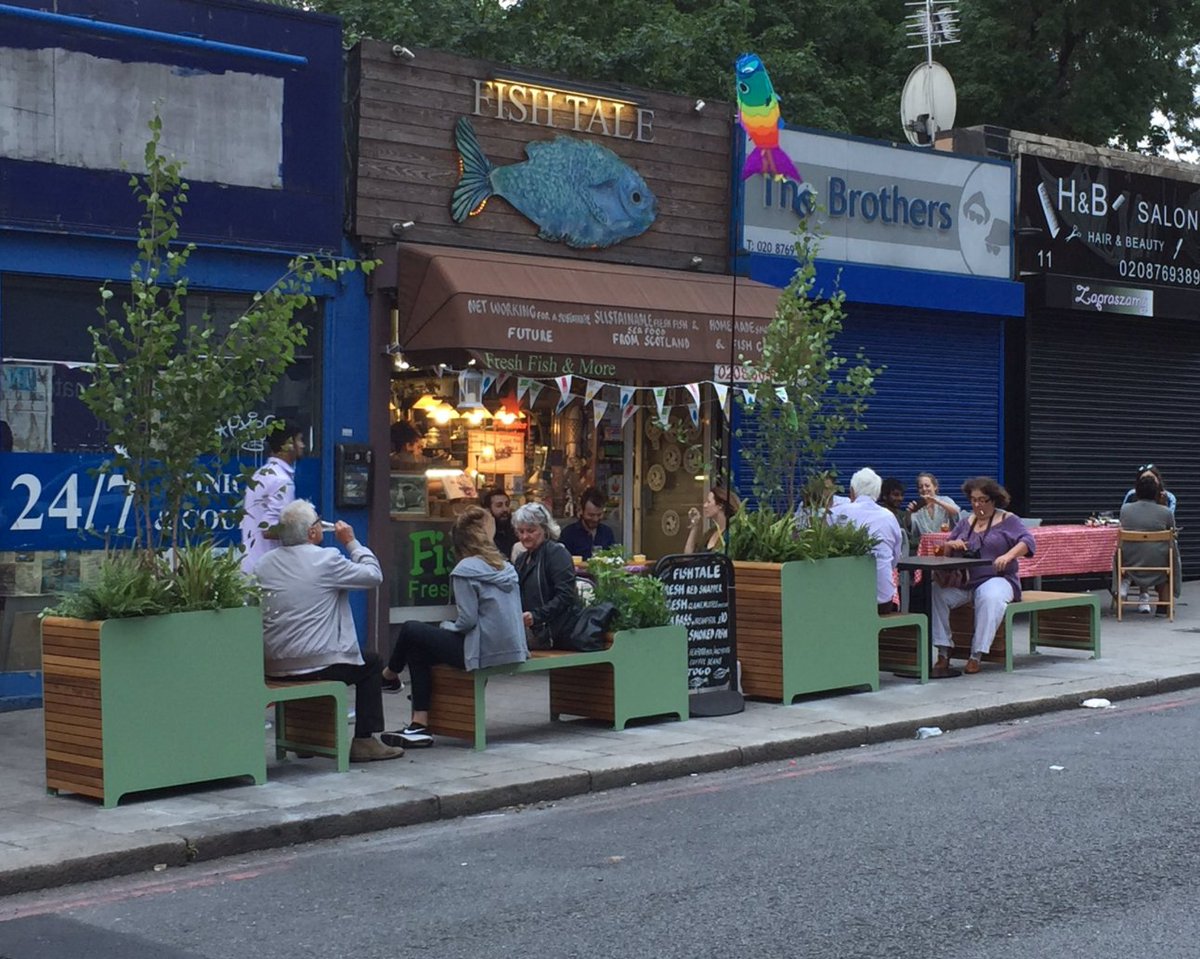 Our fantastic runners up this year in the #StreathamFoodFestival Food Tour as voted by YOU were <a href="/FishTaleUK/">Fish Tale</a> &amp; @StreathamWine. Great job!