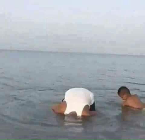 لما حد يقوللي الحقي النتيجة طلعت و انا بصيف..