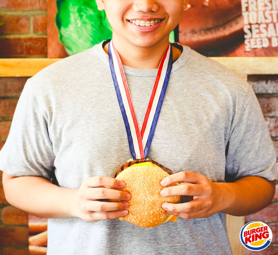 burgerkingph's tweet photo. The cheeseburger for a champion #KingSizedCraving👑 - the beefy, overly cheesy #4CheeseWhopper. https://t.co/sOwFnAnV9e