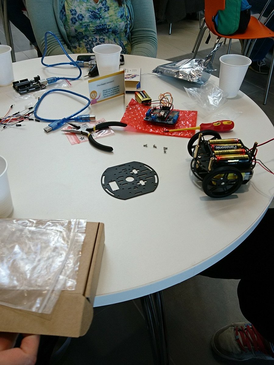 liv_IDEA's tweet image. @LJMU_Astro has an entry in robot race! #robotsandcode @hipyliv @SensorCityUK