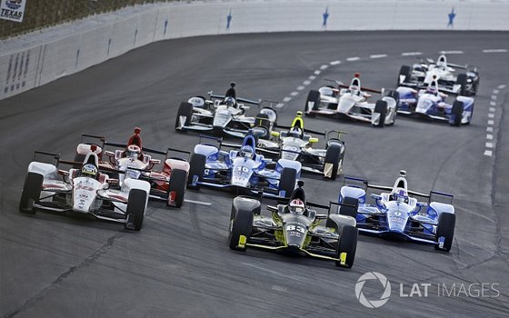 MotorsportSafeT's tweet photo. IndyCar Drivers Say F1-Style Shield is Way Forward. Hinchcliffe: "I think itโs the future." #IndyCar #F1shield - https://t.co/do9Va3ALNn https://t.co/IvEmopSKGf