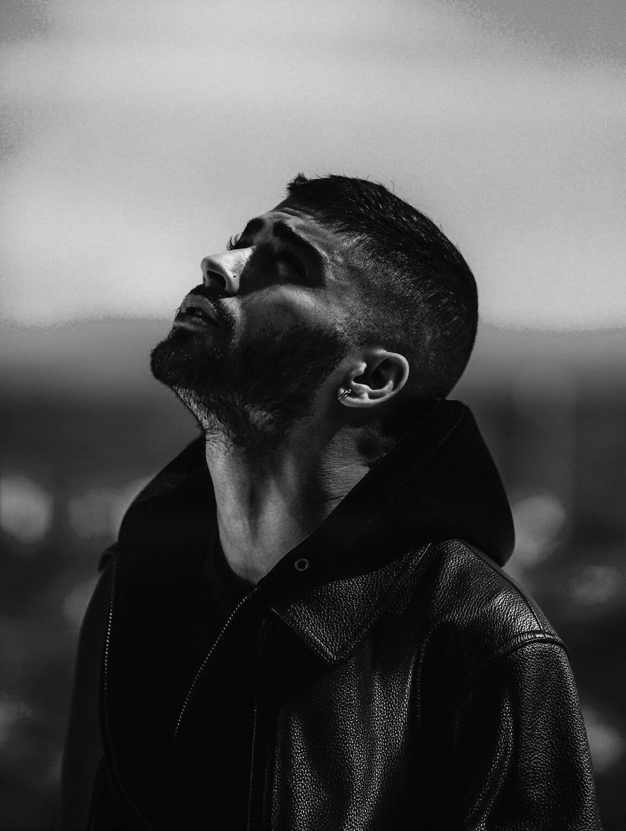 Redhevil's tweet photo. "I'm out here looking like revenge.
Feelin' like a ten, the best I've ever been. And yeah I know, how bad it must hurt." https://t.co/x4k46vyJMx