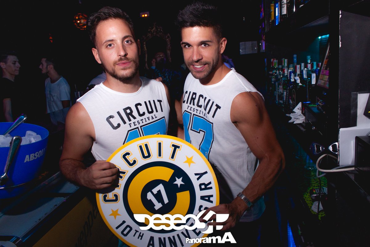 Todas las fotos de la preparty oficial #circuitfestival el pasado sábado en #deseo54 #valencia aquí 👉  goo.gl/ptvkPR