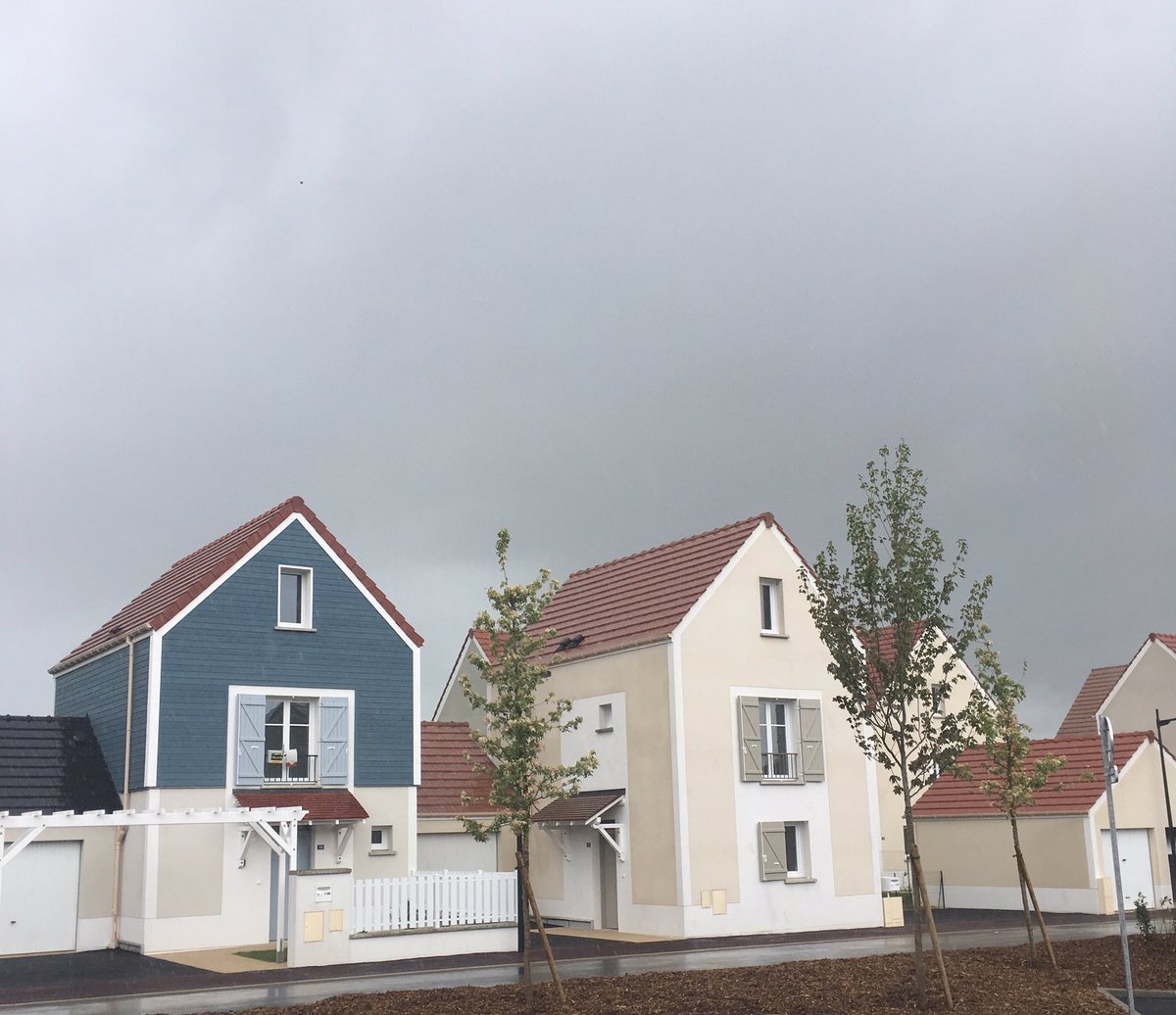 epasenart's tweet photo. 1ères maisons scandinaves à #Sénart 🏡 un programme d'Artenova Immobilier sur le quartier de la Clé de Saint-Pierre 🏘https://t.co/gIKp2aXPTd https://t.co/iaFgVDZFQa
