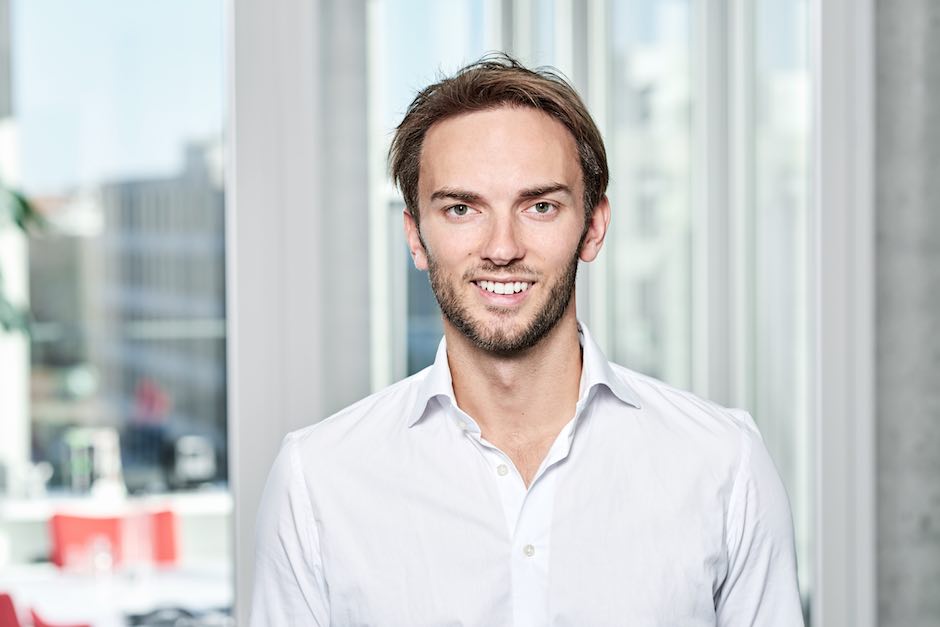 gruenderszene's tweet image. Podcast mit Szenegröße Uwe #Horstmann: „Die besten Startups müssen wir jagen“. via #StartupNotes @ProjectAcom gruenderszene.de/allgemein/uwe-…