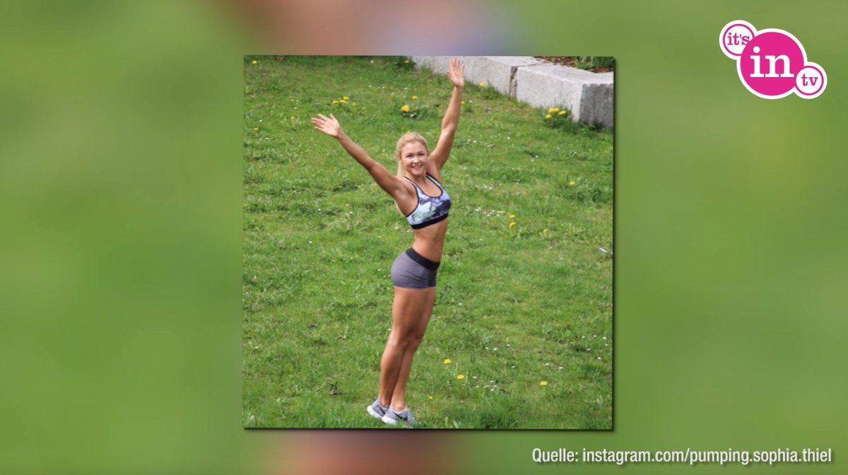 ItsinTV's tweet photo. Sophia Thiele verrät ihre Body-Serets 👉 Hier gehts zum #traumbody 👉 https://t.co/YZ5oToRBtN
#sommerfigur #bodysecrets #sophiathiel #news https://t.co/GKRYTFk4t7