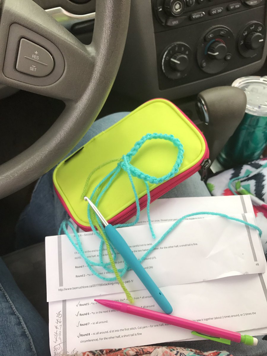 MerlaMarie's tweet photo. At work early, feeling the breeze and listening to music! #crochet #workdaygrind #Goals #cloverhooks https://t.co/7Y8lMFmyBK