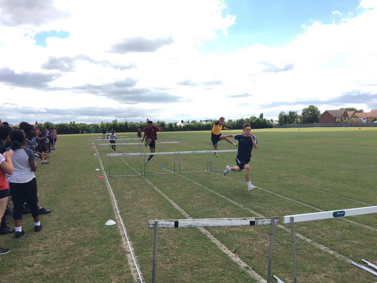DGS6thform's tweet image. Hurdles 6th Form Sports Day #competitivefun @DartfordGSsport