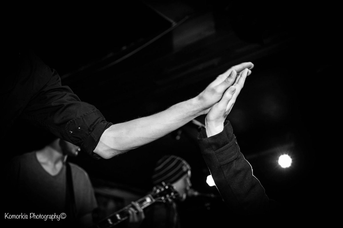 Zolopht's tweet photo. "We must stand together, one in the same - as a people of truth, from one world we came." - #FreetoRoam #zolophtmusic #lyrics #fanfive #yams https://t.co/rJzlwbJHb0
