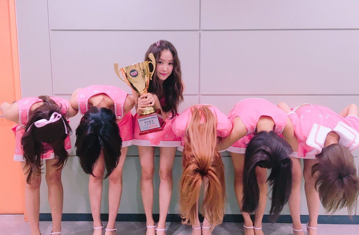 AmuseMuses's tweet photo. รูปนี้น่ารักมากเลยอะ งือออออออ~~~~😍😍😍😍😍😍❤❤❤❤❤ #apink5thwin https://t.co/gpgOwYNkzW
