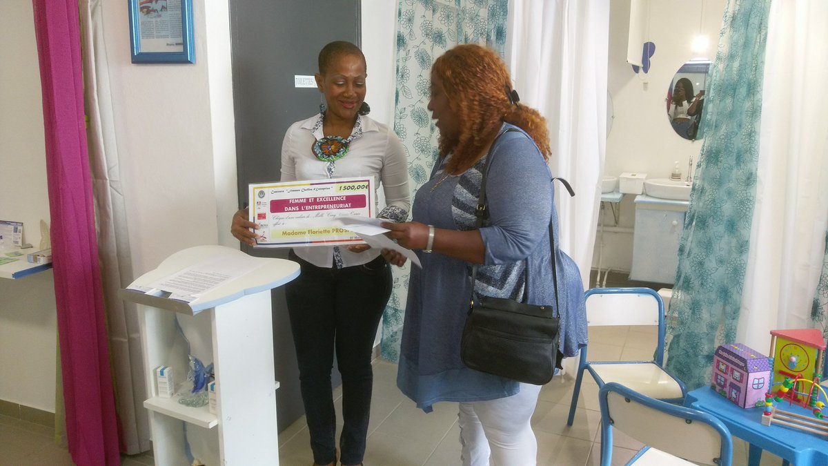 UTPEGuyane's tweet photo. Mme Floriette PROSPER,  de l'UTPEG, a inauguré son centre la boîte à sourire à @ville_macouria.
Contact:0694475179-boite.sourire@gmail.com https://t.co/NV5MjhTejX