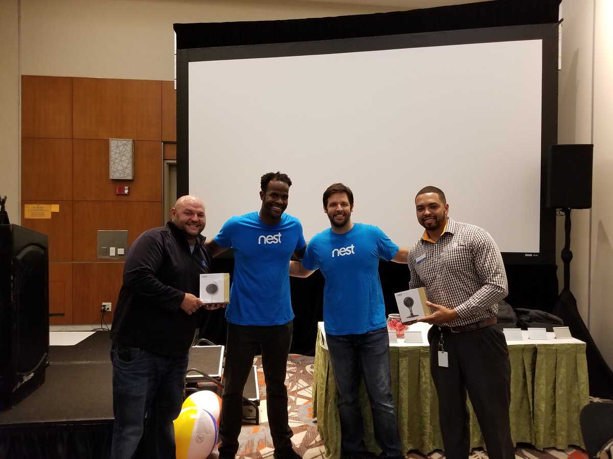 Attaccesryaccelrator tweet media