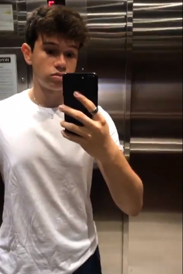 Sebastian Olz. FR tweet media