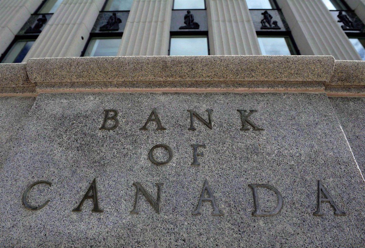 STORY: #BankOfCanada hikes interest rate for first time in 7 years:   bit.ly/2uQm6tg https://t.co/kVrBFK5CT1