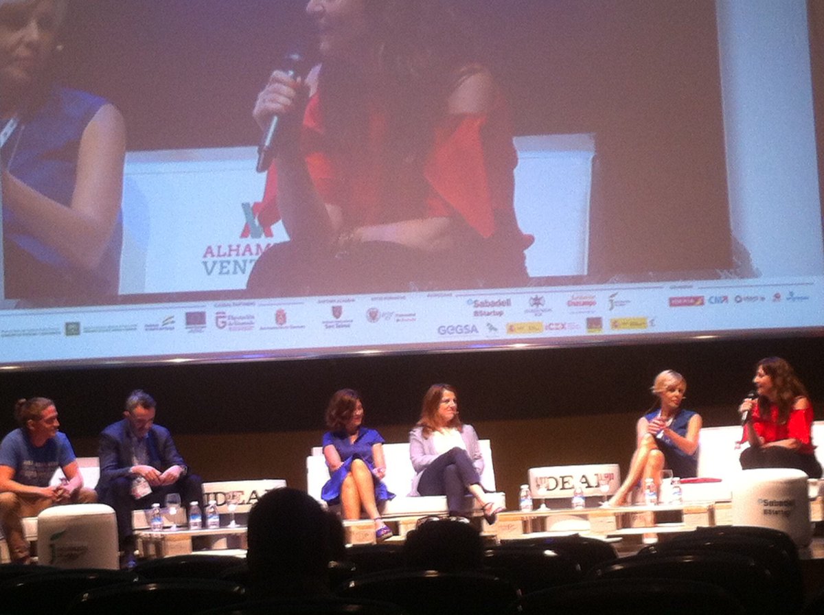 cbssalmeron's tweet photo. Primera jornada de #lanzaderaempleogranada2017 en la start up #alhambraventure  !!!! https://t.co/fazvrEaDCB