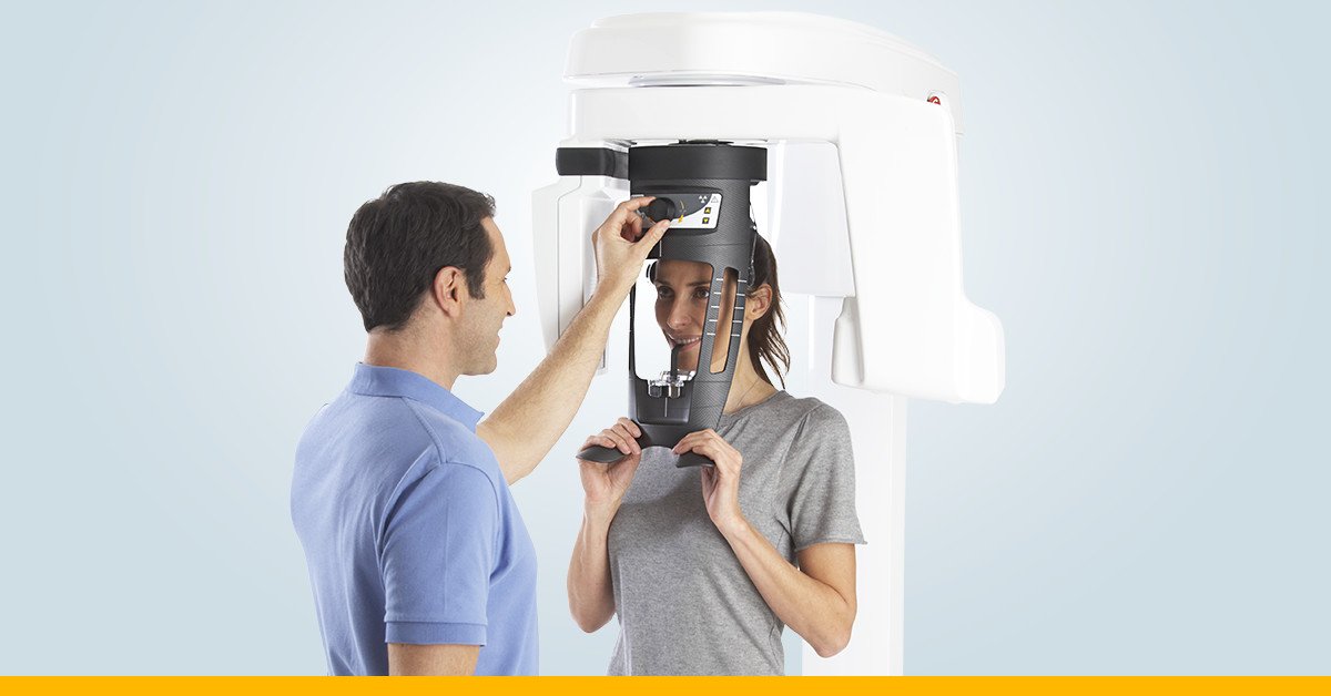 CarestreamDentl's tweet photo. Maintain patient comfort while still capturing the necessary clinical images with extraoral bitewings. https://t.co/m4O0o9pVnE https://t.co/Eca5qJX2wv