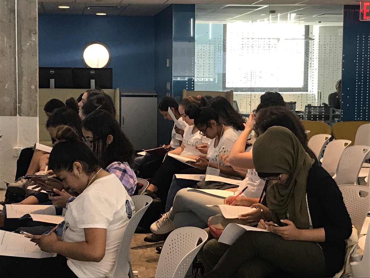 missachavs's tweet image. @TYWLSTechCamp is @pandoramusic learning about communication styles. Thank you @pandora for hosting us today.