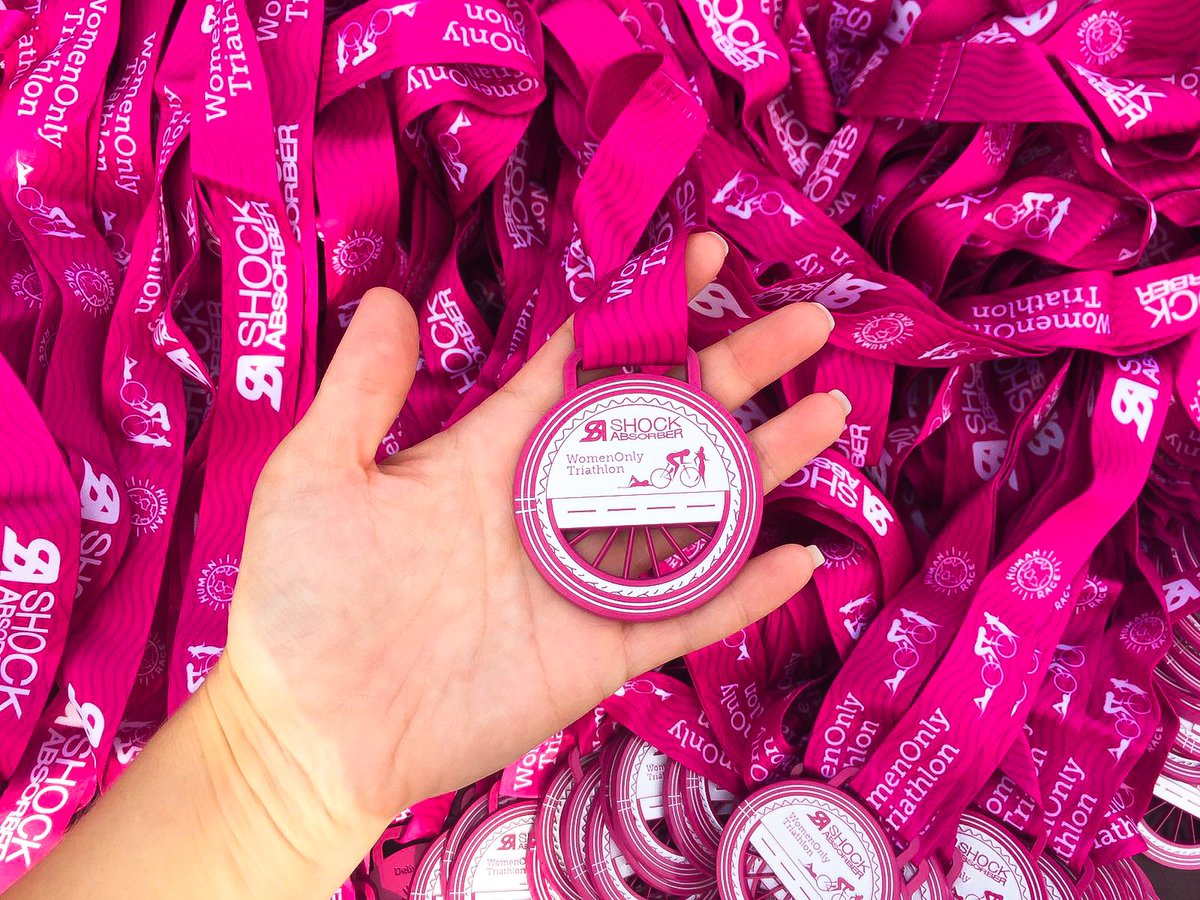 No1SportsBraUK's tweet image. A big congratulations to everyone who took part in our Shock Absorber WomenOnly Triathlon over the weekend! What a great turnout! 👭👟🏊🚴