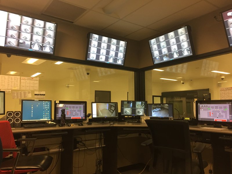 Police Community BBQ Today dlvr.it/PV49YJ https://t.co/AjFDpzzvU1