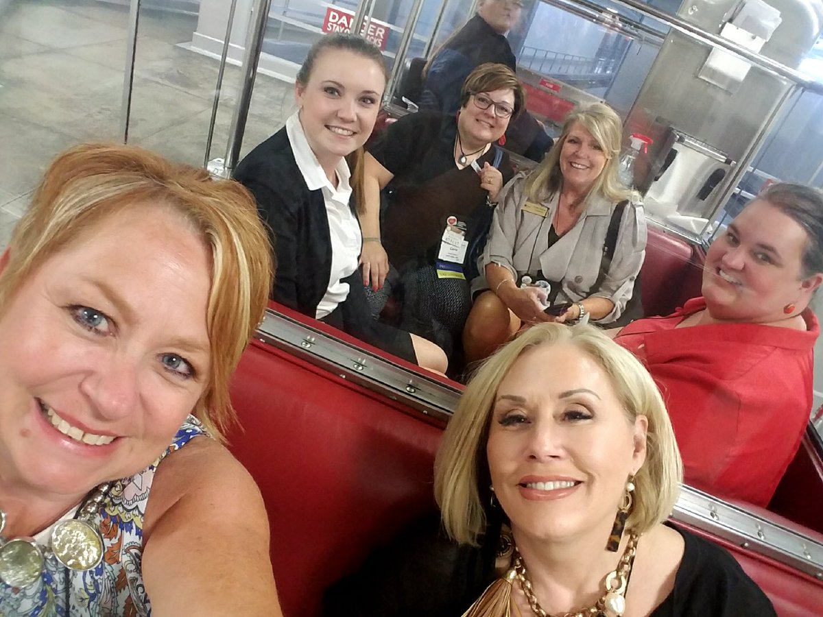 PhyllisWolfram's tweet photo. Great leadership summit and advocacy on the Hill with Special Educaton leaders #SELS2017 @casecec @CECAdvocacy https://t.co/KxPqJftG6p