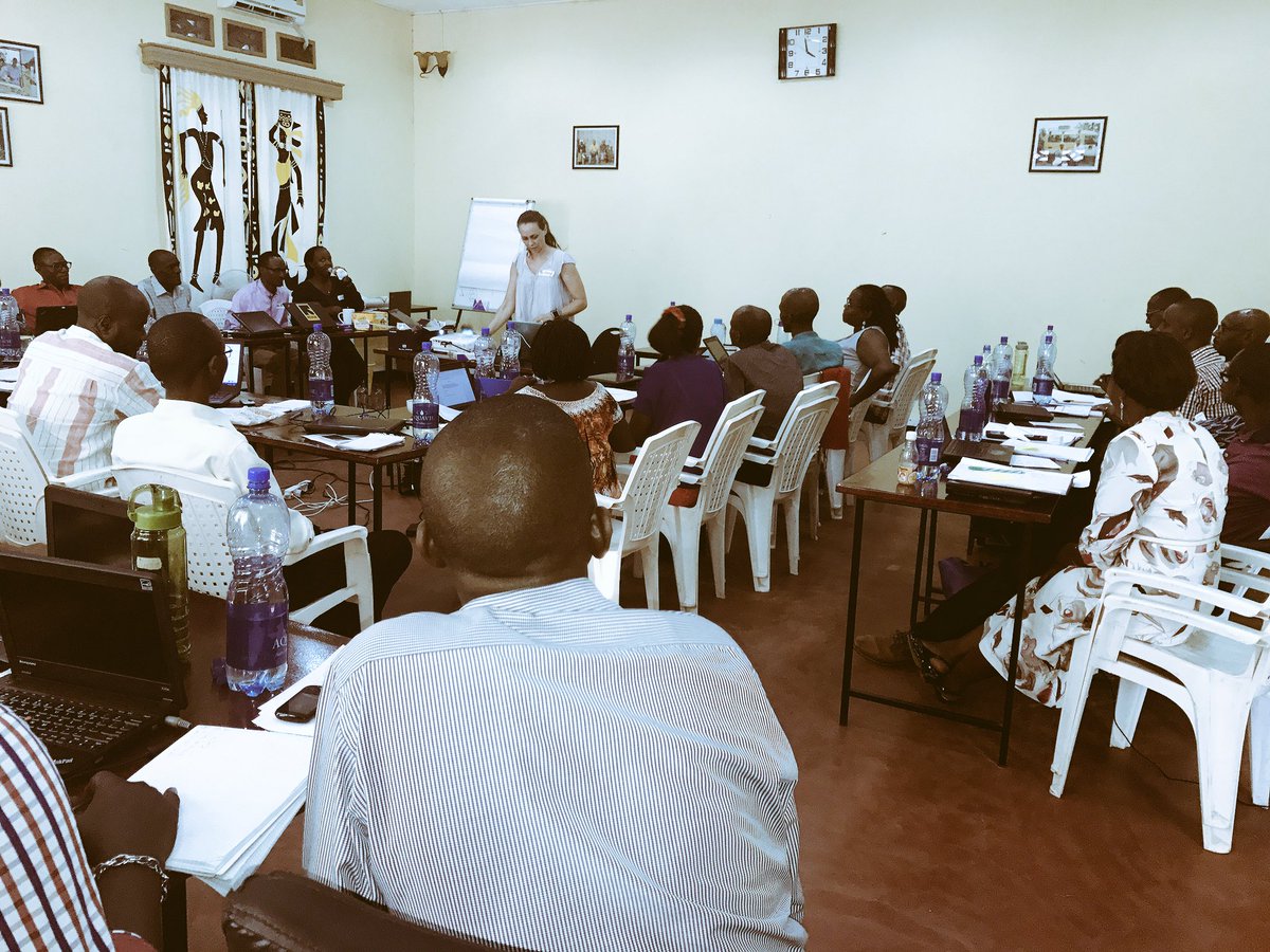 diawmodou's tweet image. #Buildingbasics @theIRC Burundi reinforces the reporting and  writing skills of the field staffs...