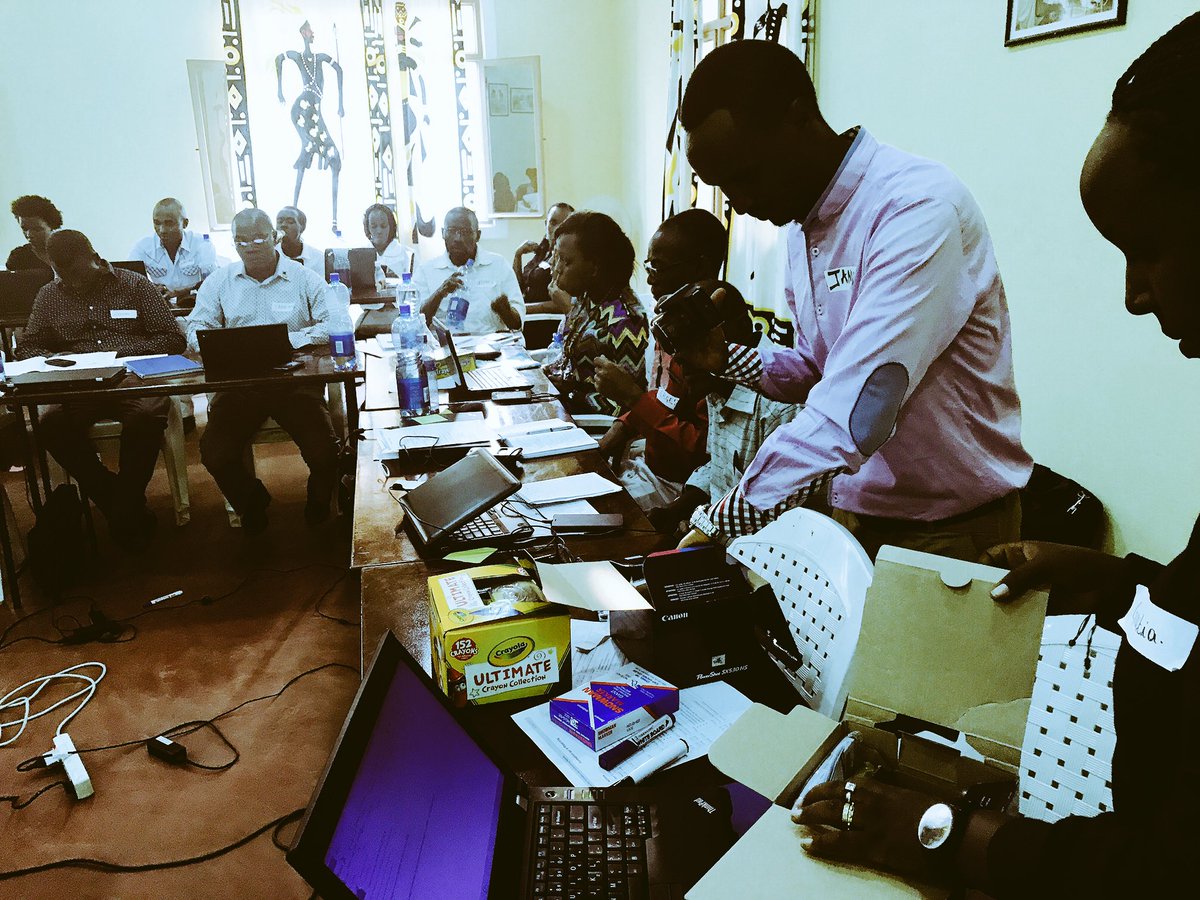 diawmodou's tweet image. #Buildingbasics @theIRC Burundi reinforces the reporting and  writing skills of the field staffs...