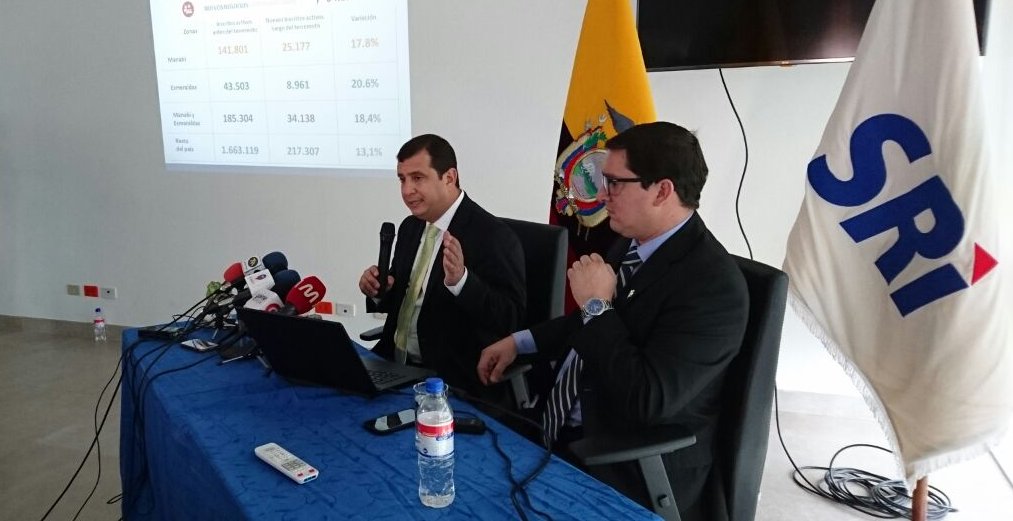 SRIoficialEc's tweet photo. .@LeoOrlandoA invita a invertir en #Manabí y #Esmeraldas para beneficiarse de incentivos tributarios que están vigentes con #LeySolidaria https://t.co/ftcBngS2OG
