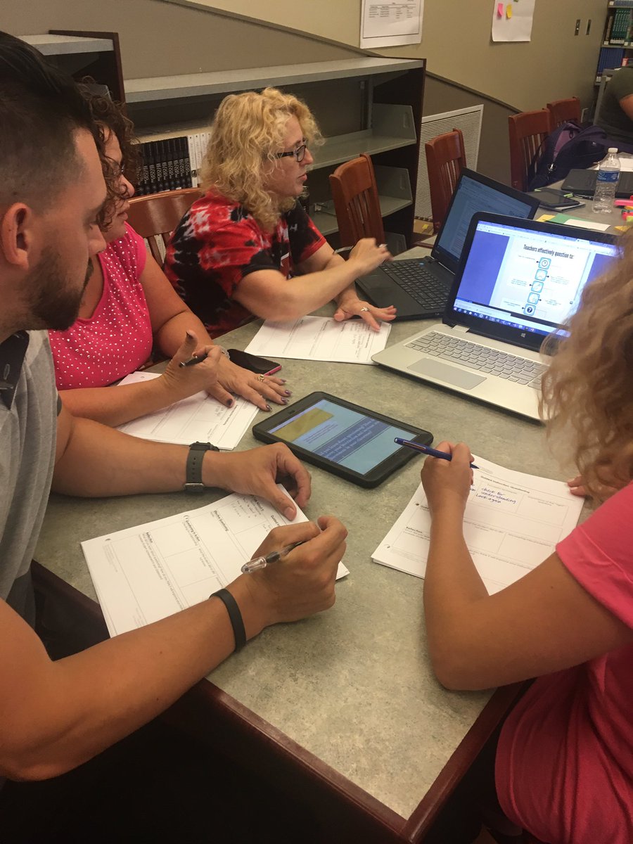teachersACWorld's tweet photo. Totally engaged in the learning!! #fellowsachieve @Ytownschools https://t.co/QU8fw9B3v9