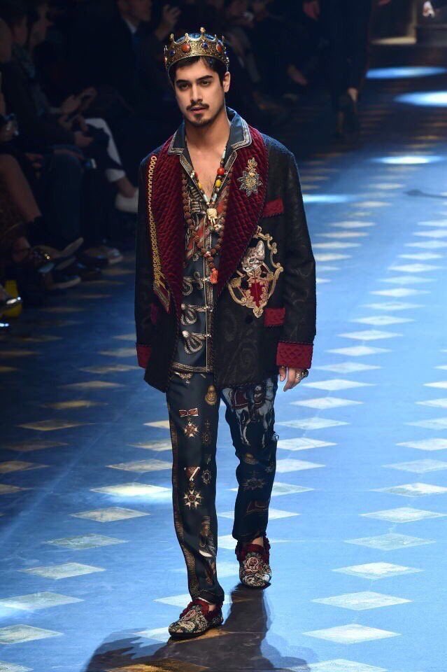 zlayoncee's tweet photo. 11| Avan Jogia https://t.co/tovsjIcM6U