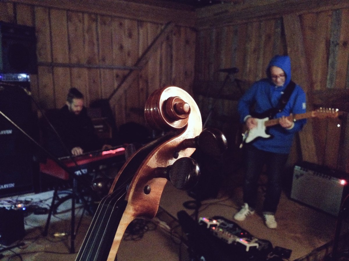 johnandsofie's tweet photo. #putteiparken #bandpractice #themajorseconds #dalapop https://t.co/5GCwXniYsG