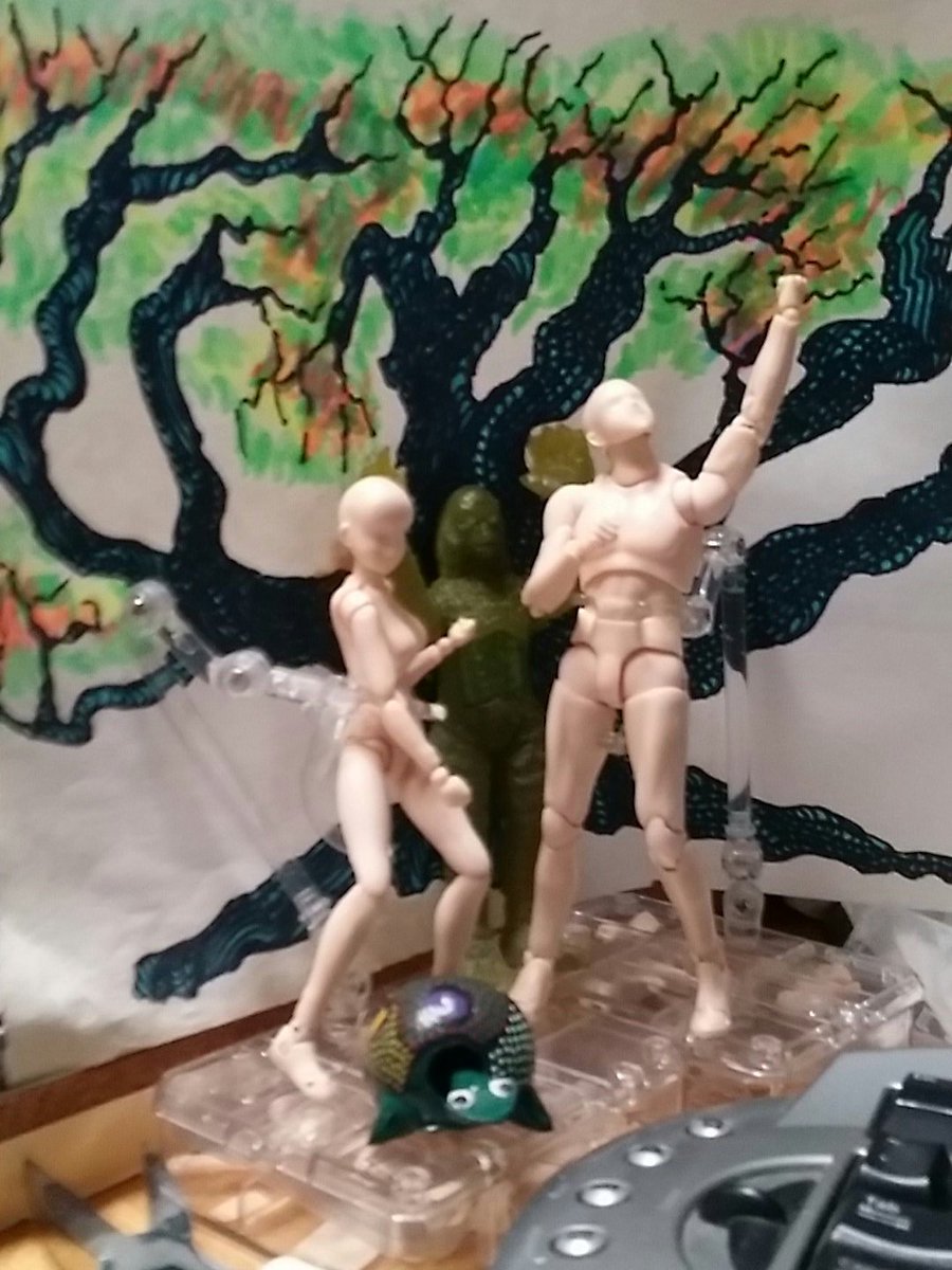 WynGalbraith's tweet image. Found an old drawing of mine..added it #foundscenes