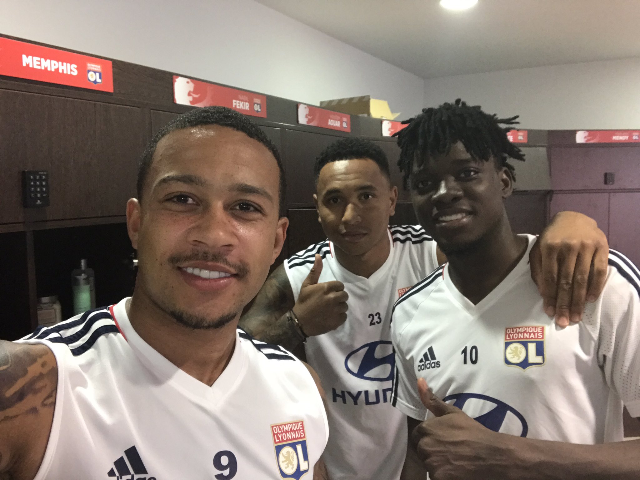 DEjD-U8XgAAJYOY.jpg:large